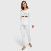 Пижама с принтом Гуси для женщины, вид на модели спереди №2. Цвет основы: белый