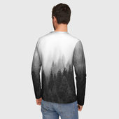 Лонгслив с принтом Туманный лес для мужчины, вид на модели сзади №2. Цвет основы: белый