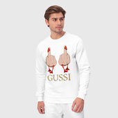Костюм с принтом Два весёлых гуся — Gussi — fashion 2055 для мужчины, вид на модели спереди №3. Цвет основы: белый