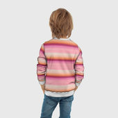 Свитшот с принтом Энид Синклер с Уэнсдей Аддамс — текстура свитера для ребенка, вид на модели сзади №3. Цвет основы: белый