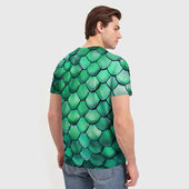 Футболка с принтом Шкура зеленого дракона для мужчины, вид на модели сзади №2. Цвет основы: белый
