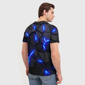 Футболка с принтом Cyberpunk 2077: броня синяя сталь для мужчины, вид на модели сзади №2. Цвет основы: белый